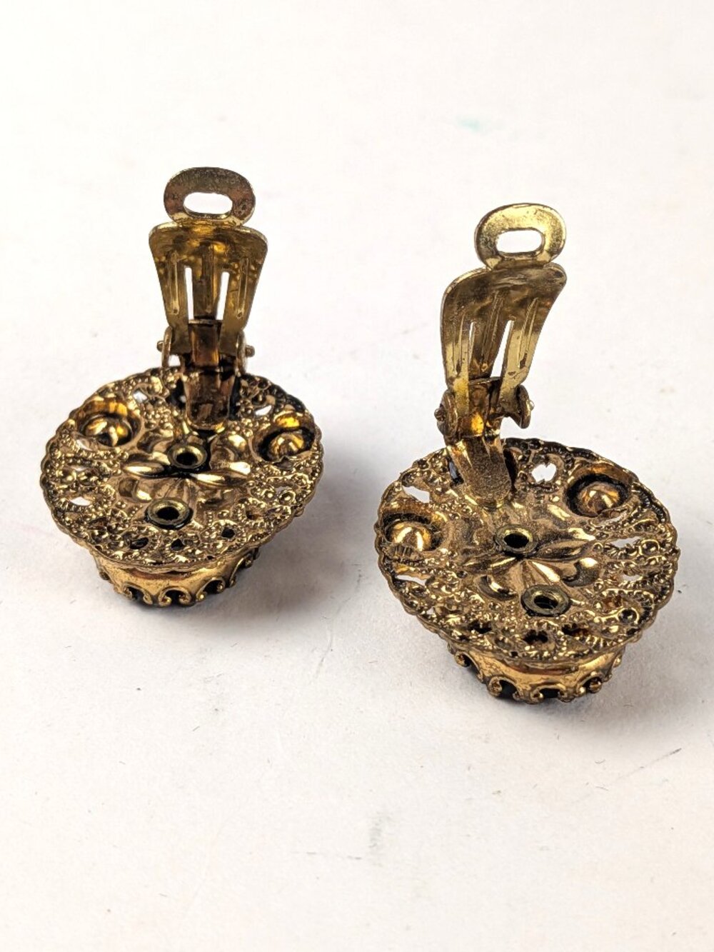 Vintage Brown Tortoise Shell Beaded Clip-on Earrings - Picture 4 of 4